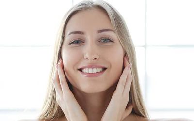 Cofanetto Natalizio di maschere in tessuto per il viso Garnier da Acqua & Sapone